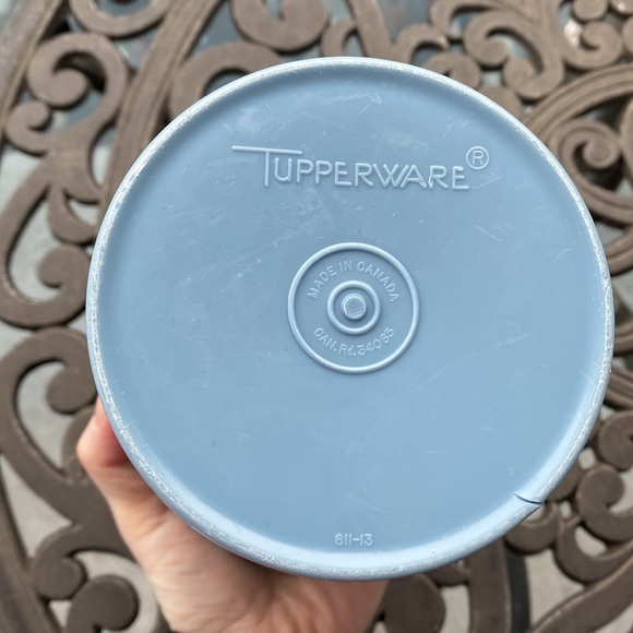 Tupperware - VTG  Servalier CANISTER #811-13 with lid - Picture 6 of 13